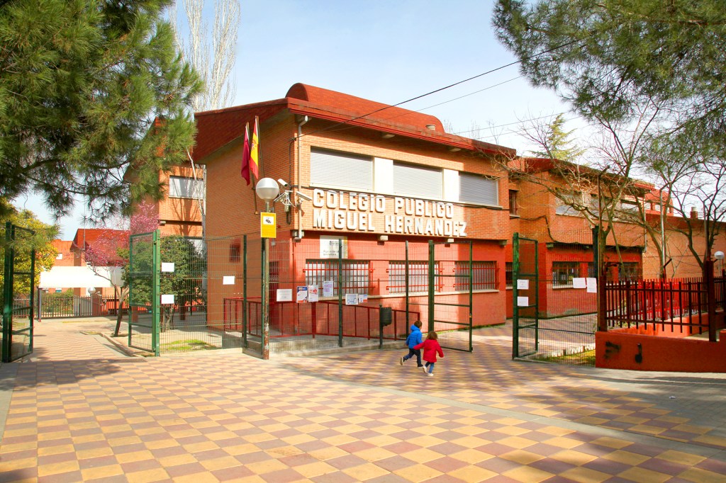 «Alcobendas: El derroche es la norma, pero no hay dinero para climatizar los&nbsp;colegios»